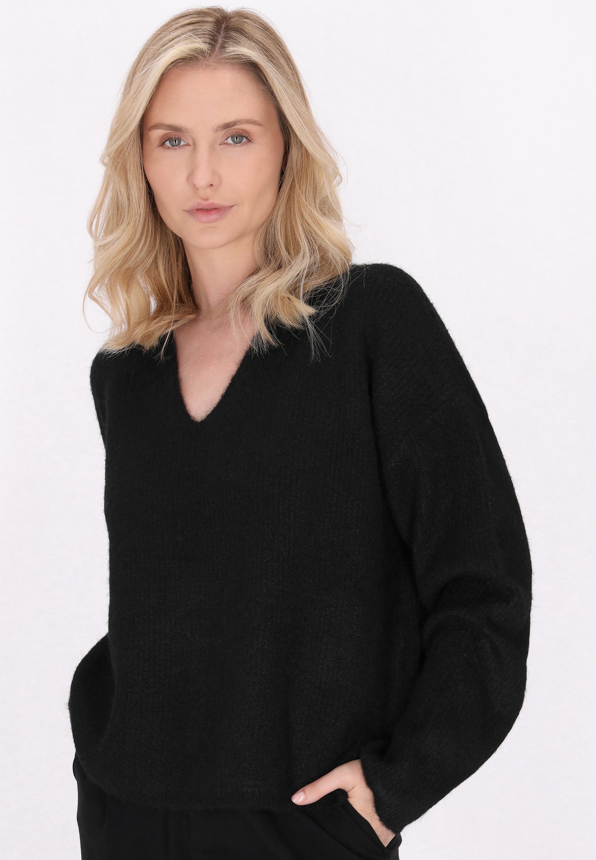 usha Women's Sweater