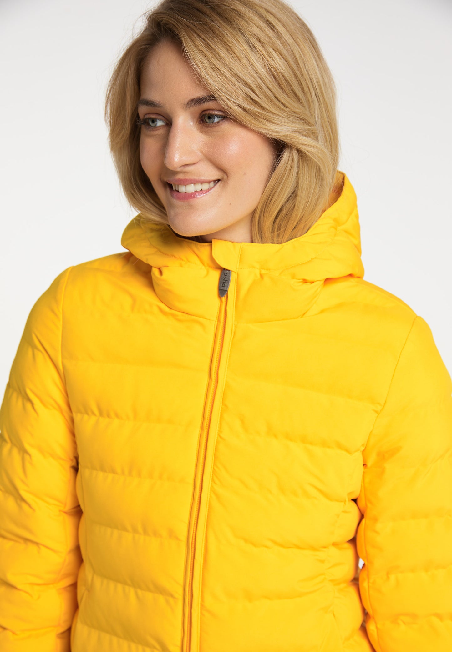 usha BLUE LABEL Women's Ghtweight Quilted Jacket