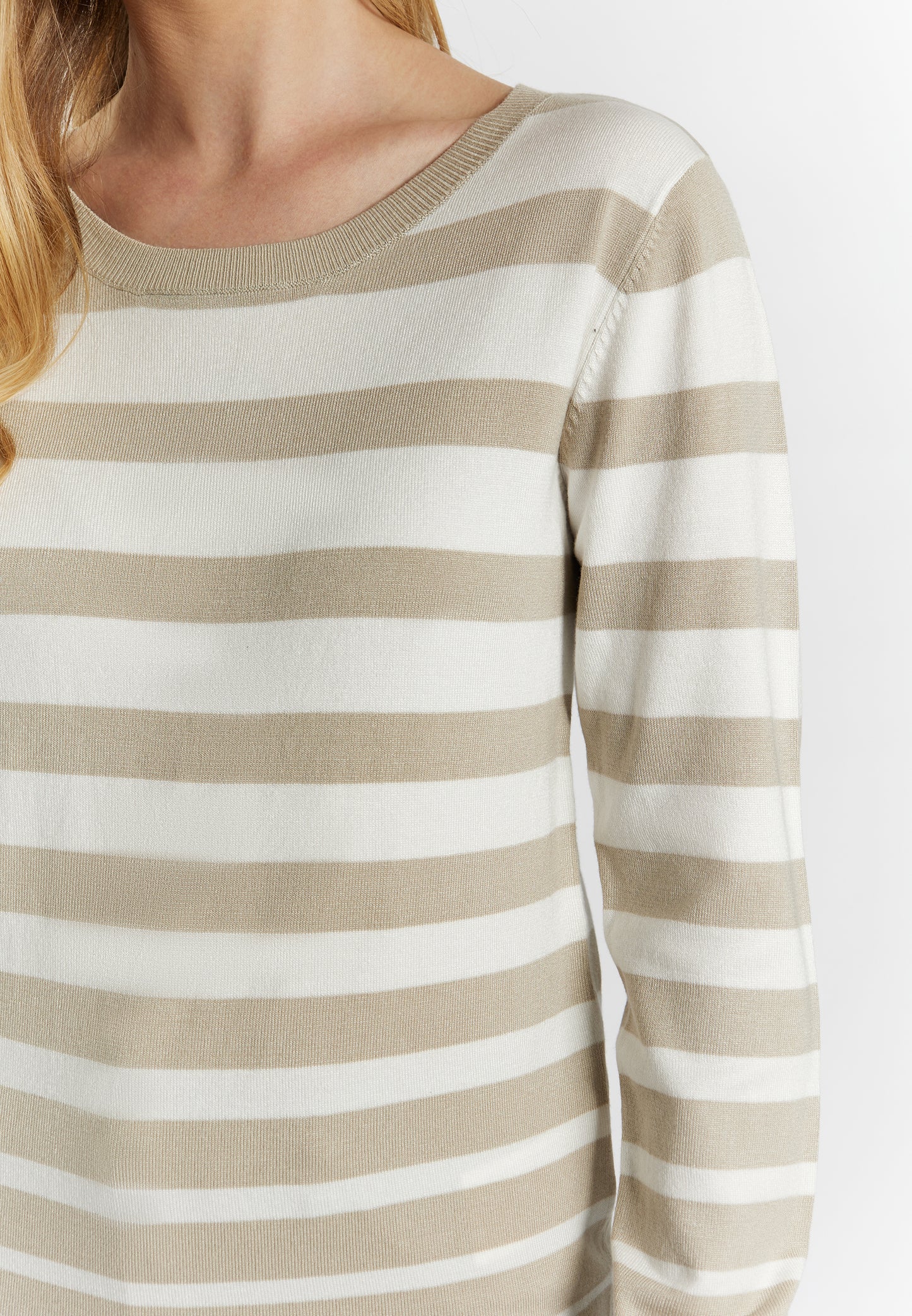 usha BLUE LABEL Women's Knitted Sweater